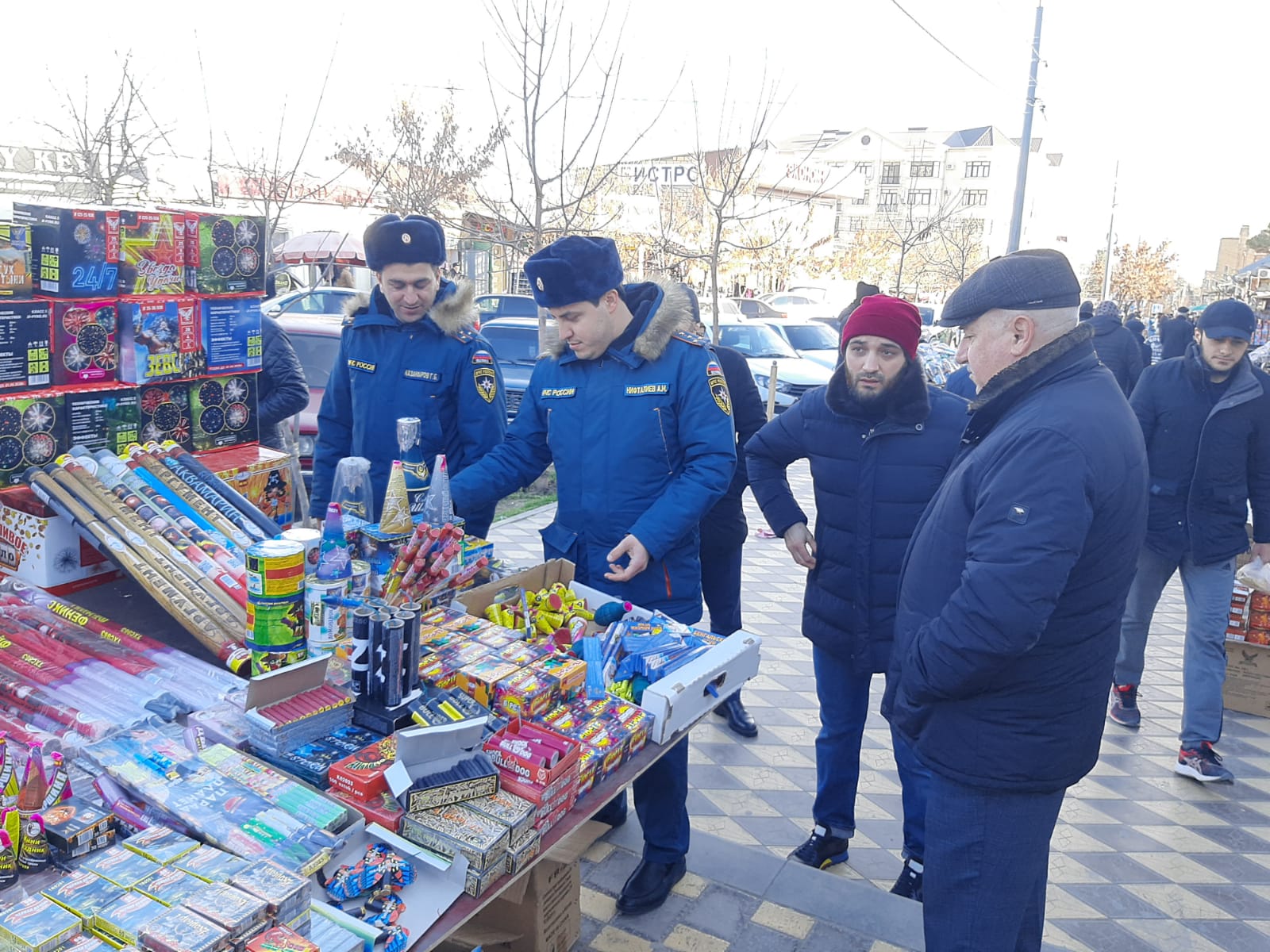 Проведение профилактических мероприятий в местах реализации пиротехнических изделий