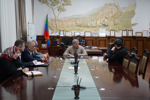 Ахмед Кулиев встретился с участником СВО Вадимом Рамазановым